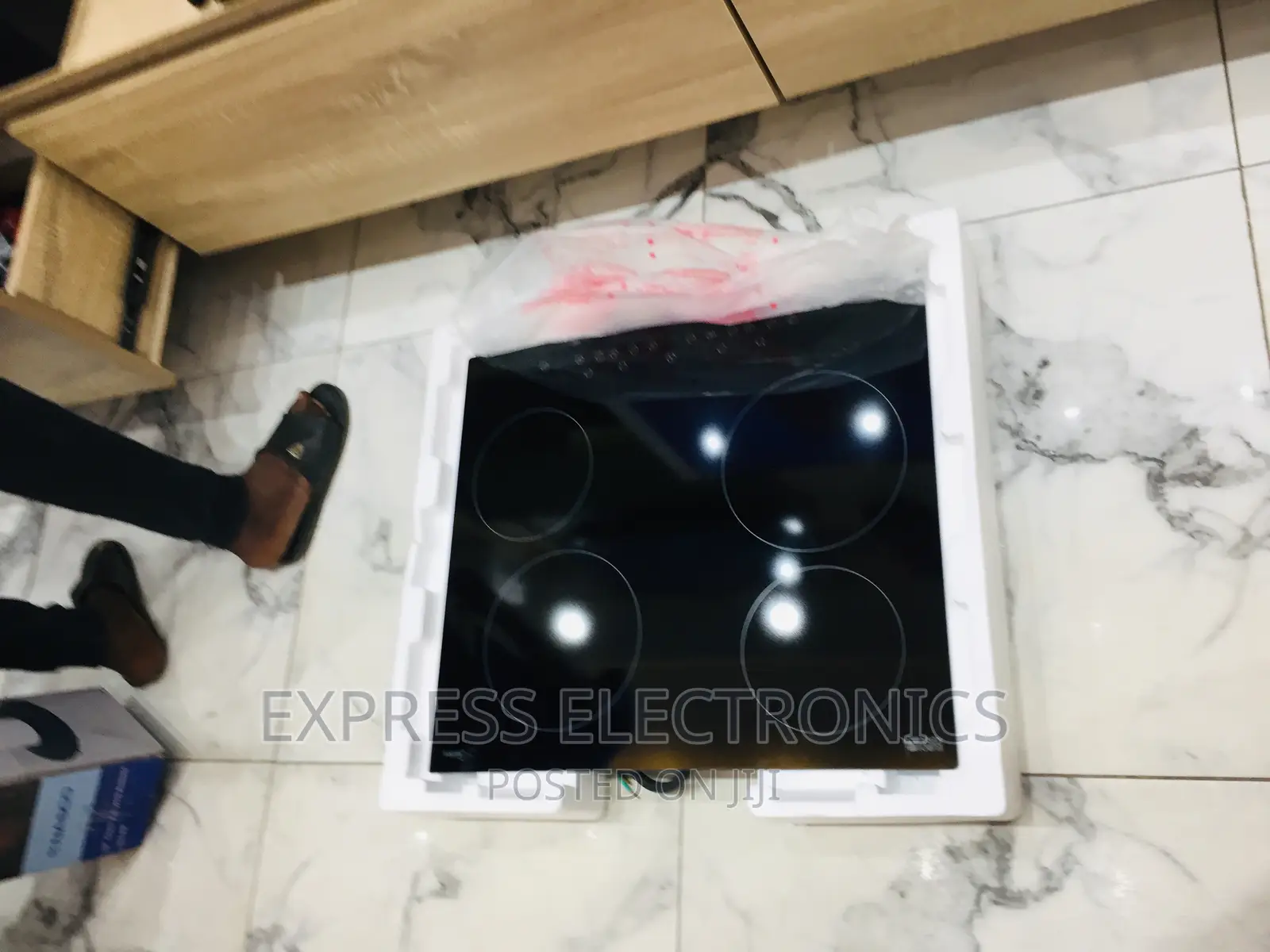 Zealous Sleek New Inbuilt MC-HF605 Midea