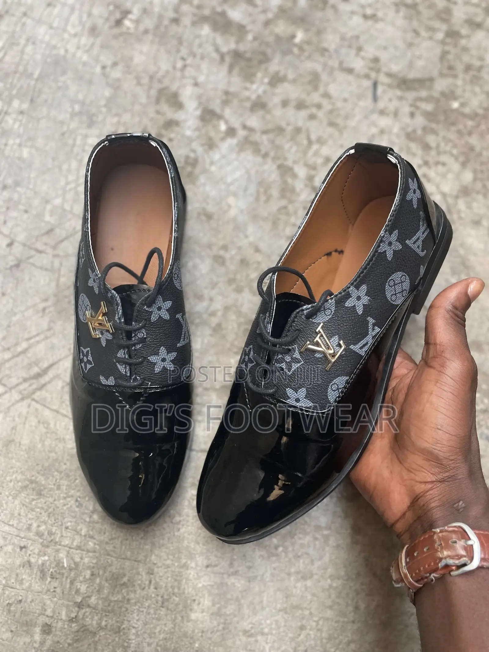 Black Lv Shoe