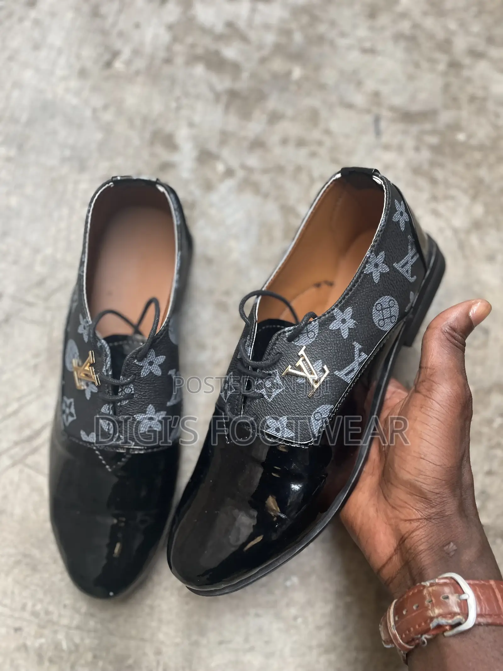 Black Lv Shoe
