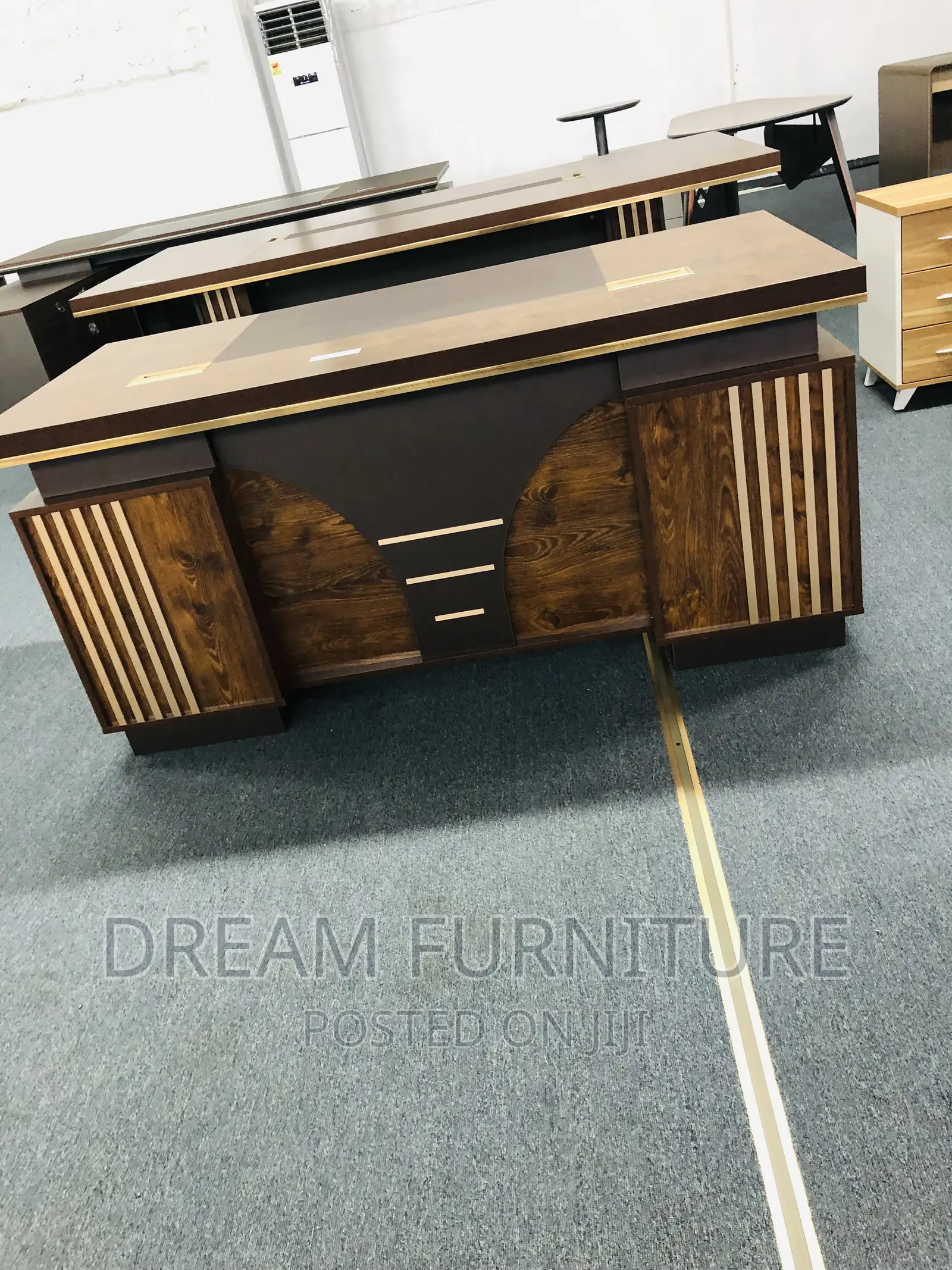 Office Desks