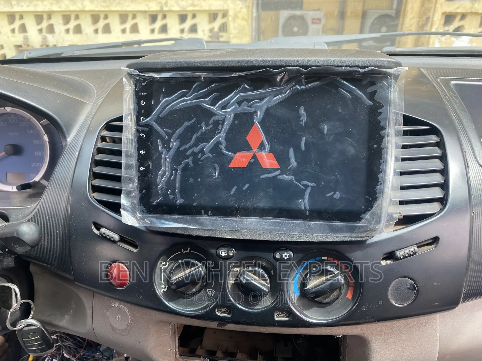 Mitsubishi L200 R Android Screen