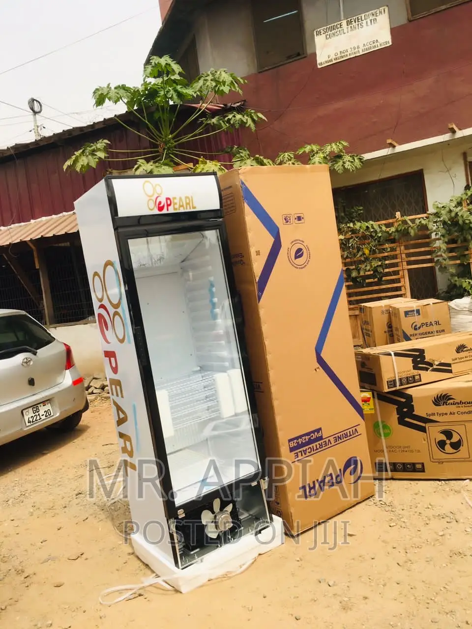 Extremely Cooling Pearl PVC-424 Single Door Beverage Cooler