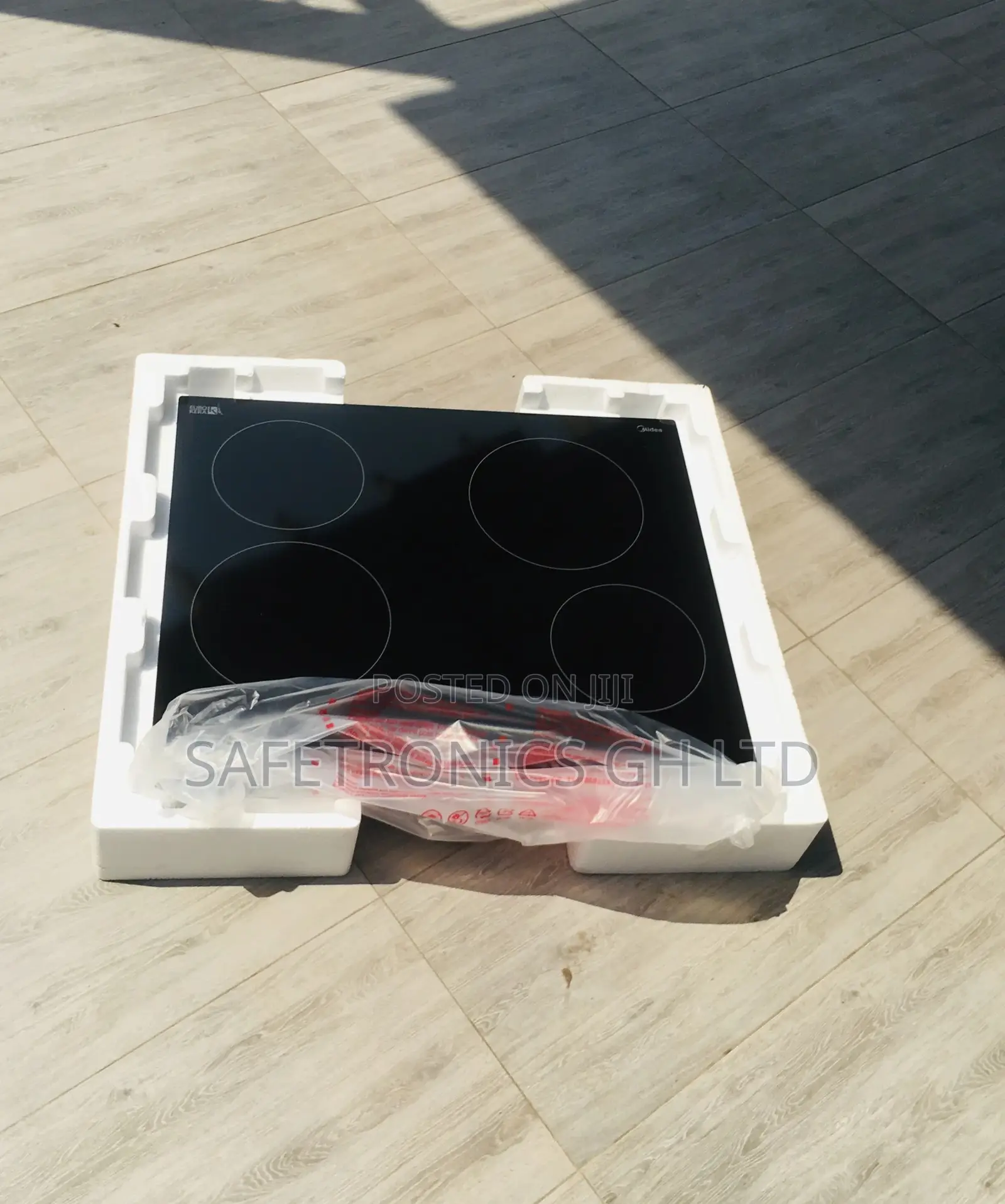 Essential Midea 4 Hobs Black Gas MC-HF605 Cooker Electric