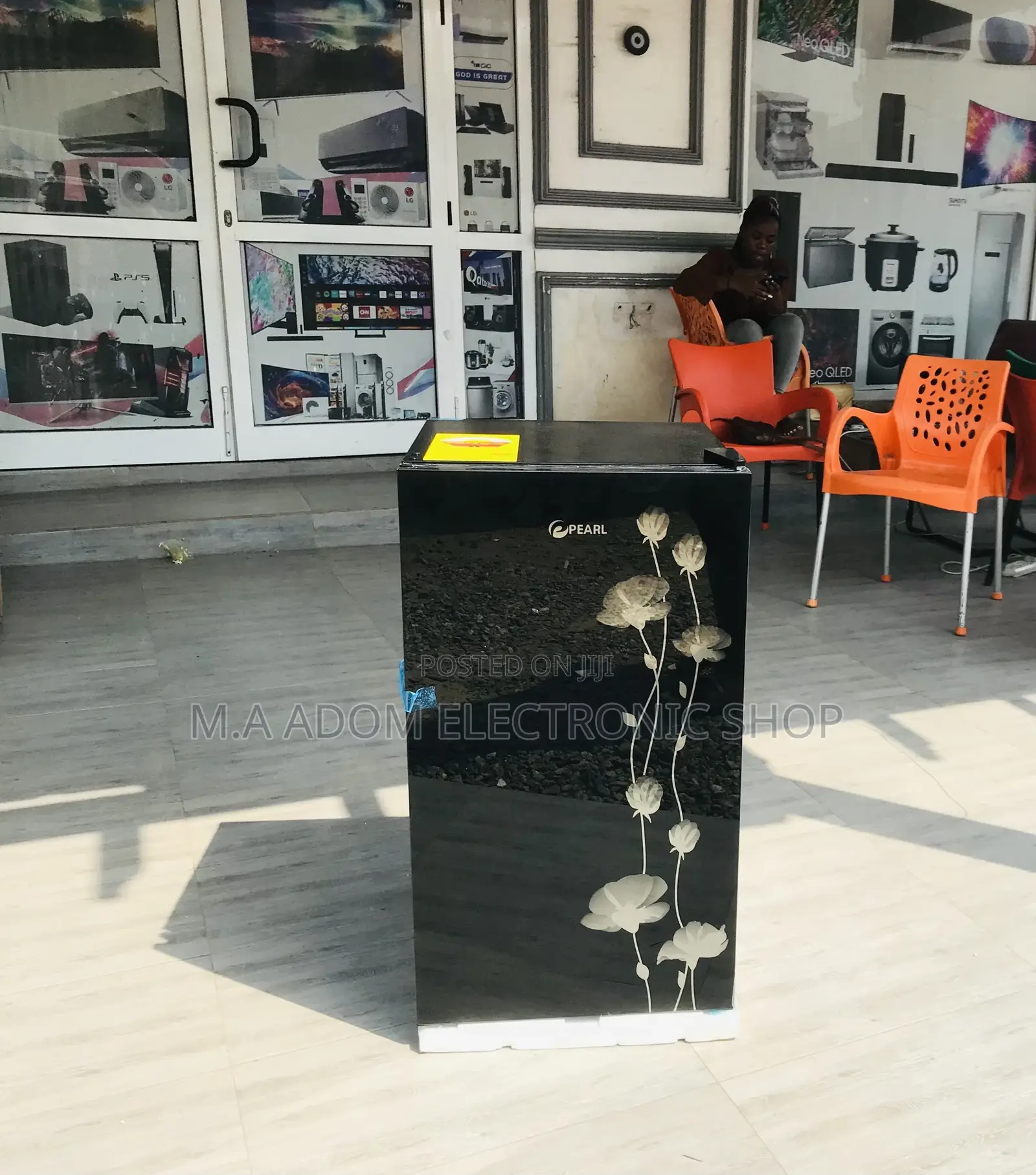 Purchase Classic Pearl PF-109 Single Door Electric Fridge.