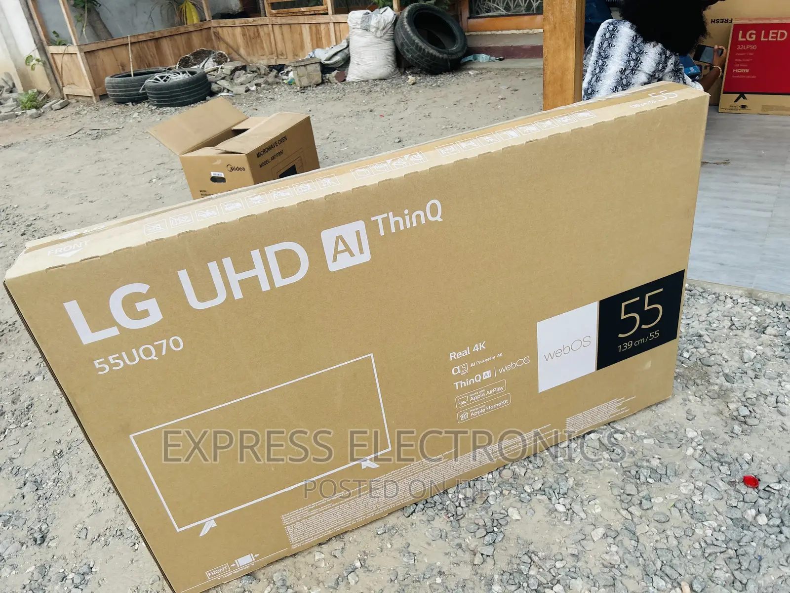 Foreign Standard UHD Smart LG 55”UR73 Tv