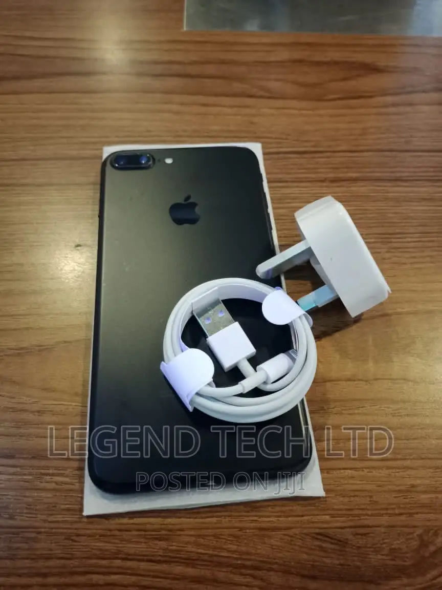 Apple iPhone 7 Plus 32 GB Black