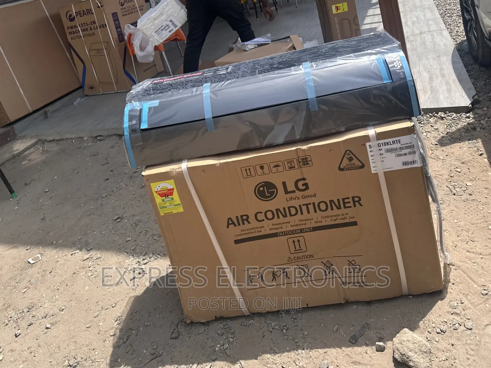 Auto Defrosting Dual Inverter LG 2hp Split LG