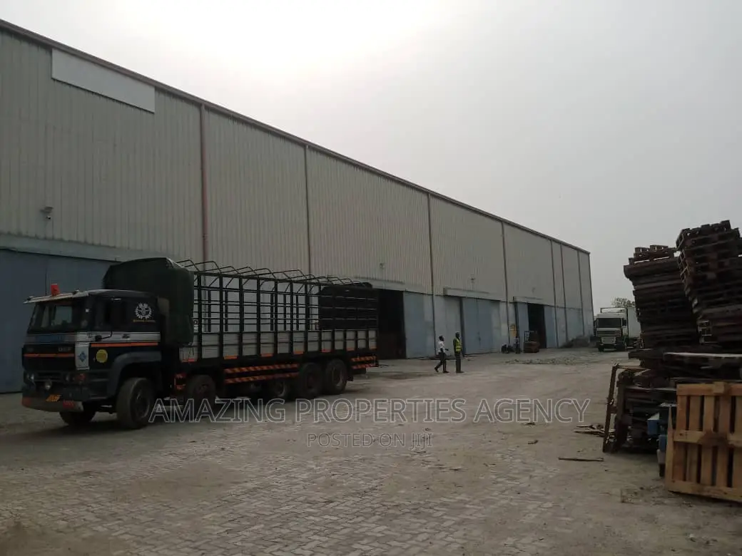 4000 SQM Warehouse for Sale in Tema*