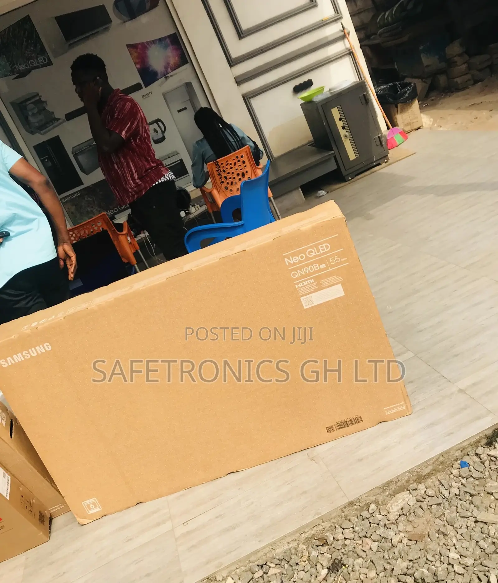 Samsung Black Electric 55 Inches Glossy Qled QN90B Tv