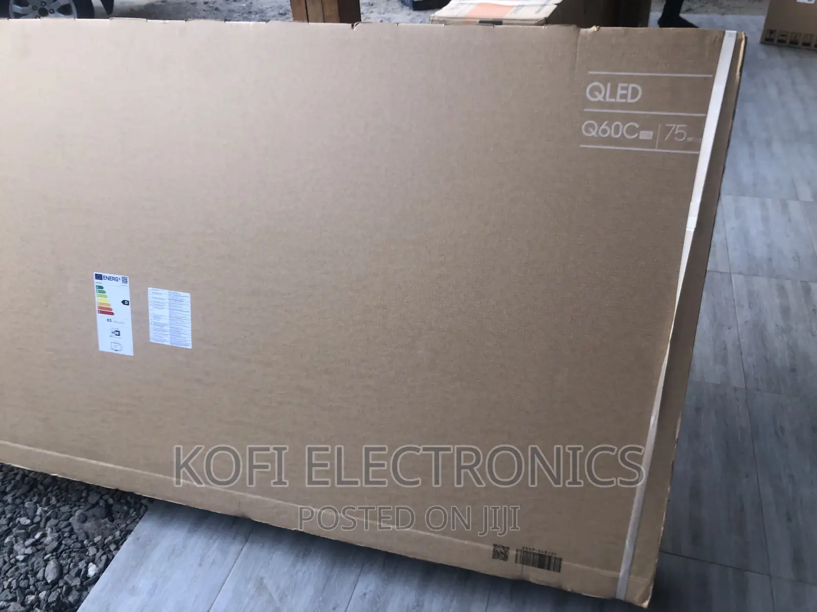 Samsung - 75" Class Q60C QLED UHD Smart Tizen TV