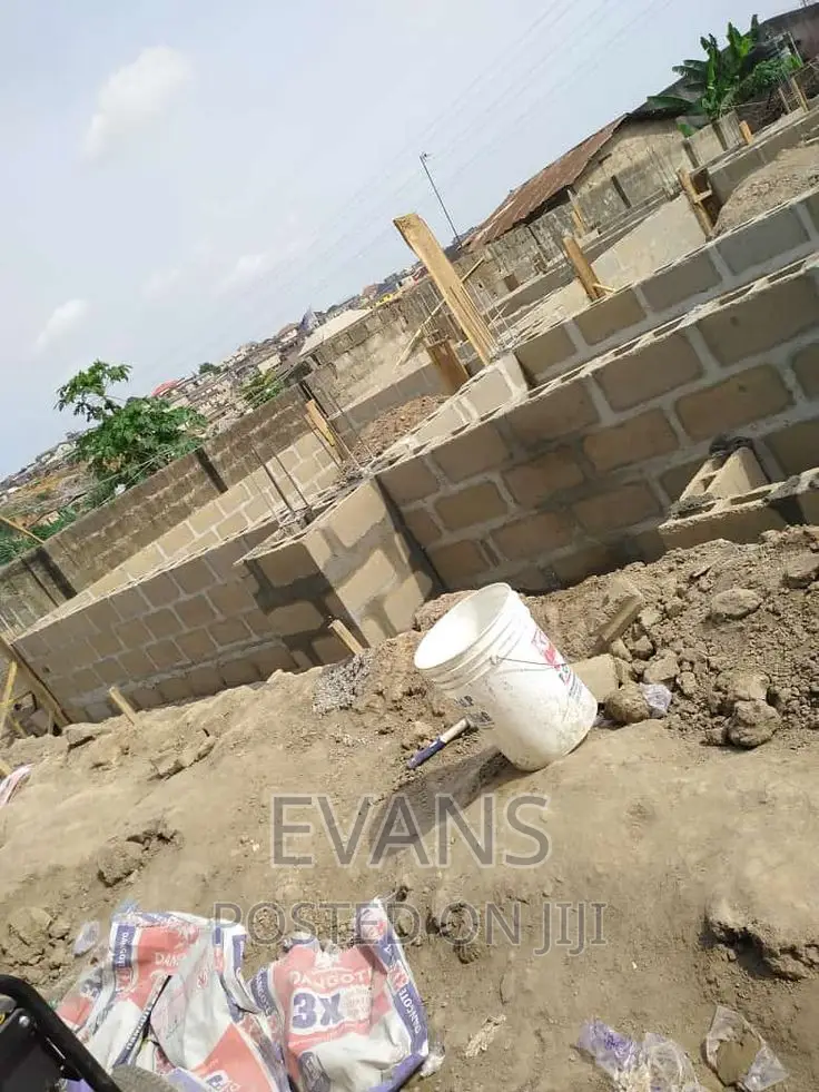 Building Contractor