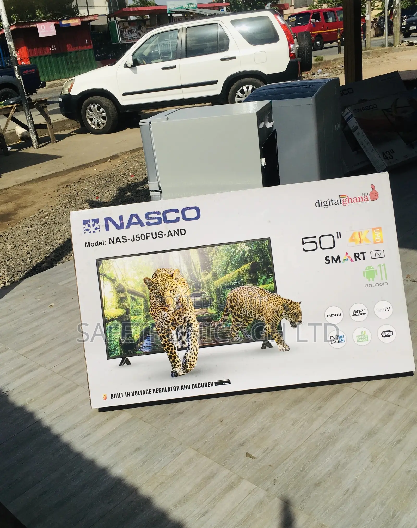 Nasco Black Electric Smart 50 Inches Glossy LED Tv