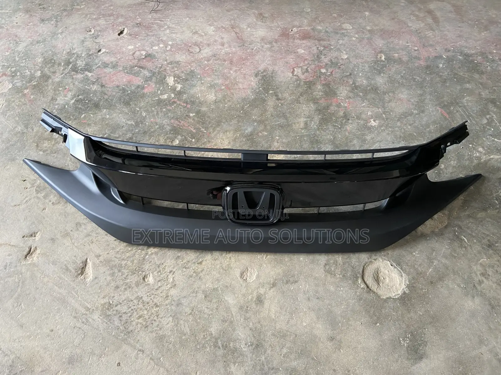 2019 Honda Civic Hatchback Grill