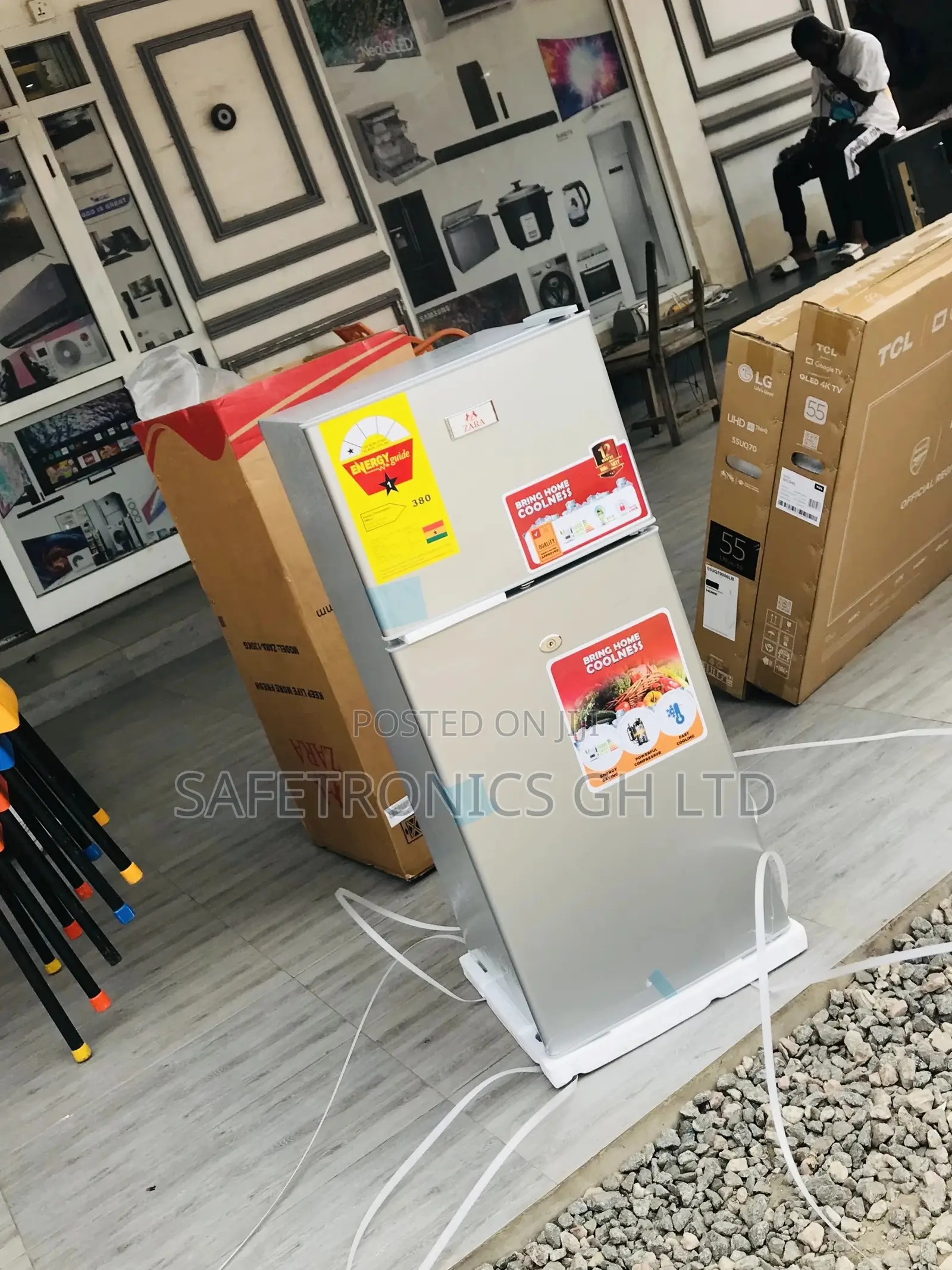 Topfreezer Doubledoor Gray Zara-135kh Electric Fridge