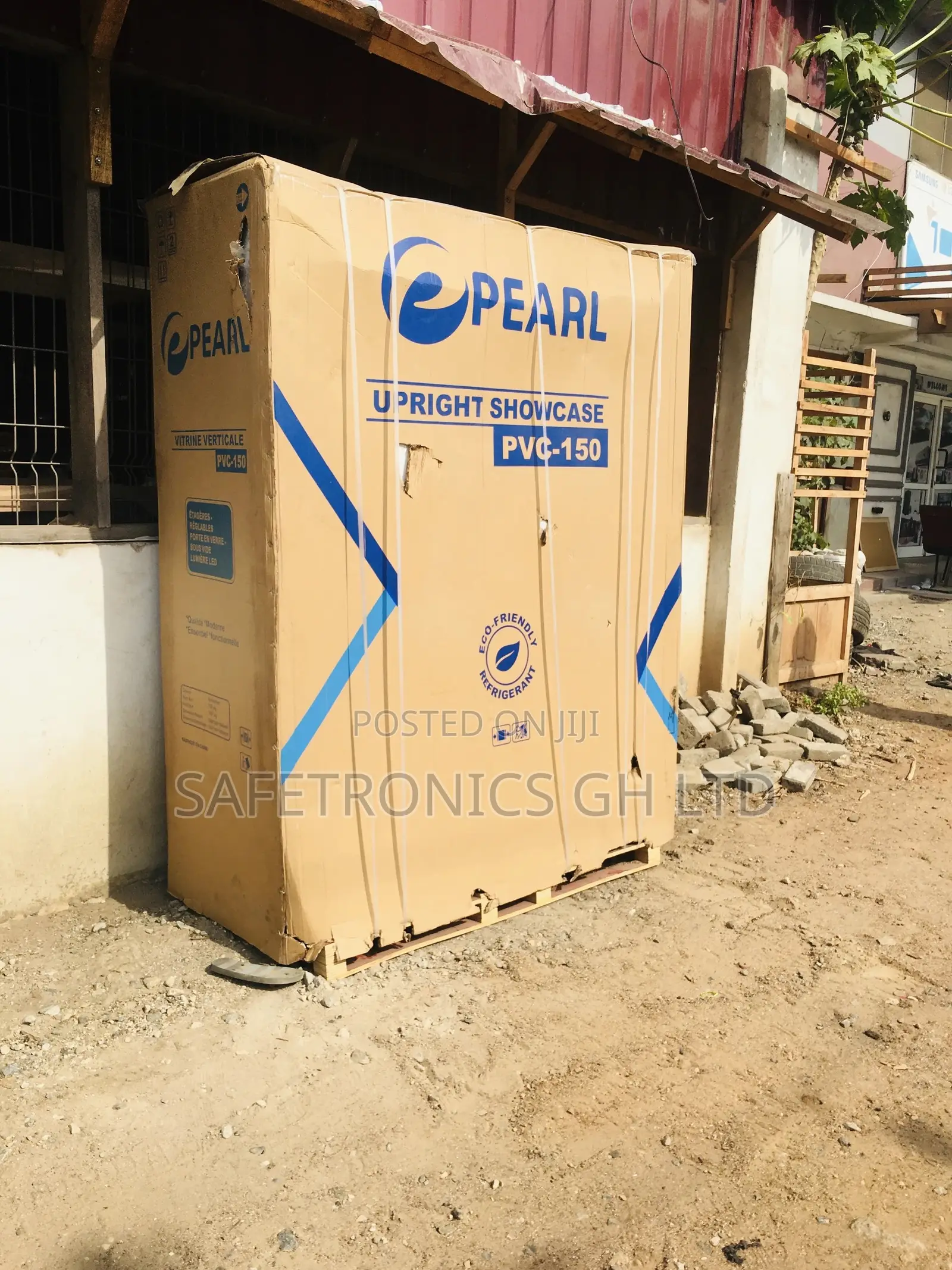 PVC-150 Display Electric Glass 3 Doors Pearl Fridge