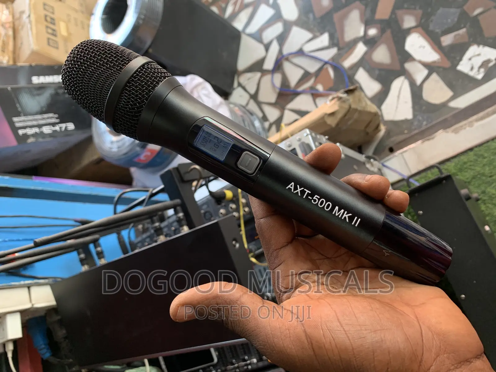 SHURE AXT-500MK II 2in1 Digital Wireless Microphone
