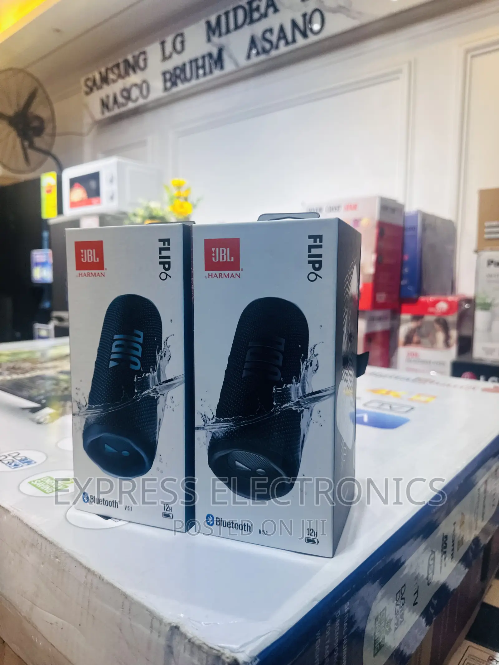 High Quality Sleek Design Black Flip 6 JBL.