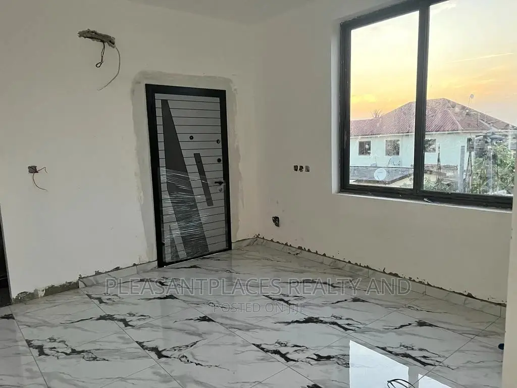 4bdrm Duplex in Pleasantplaces, Spintex for sale