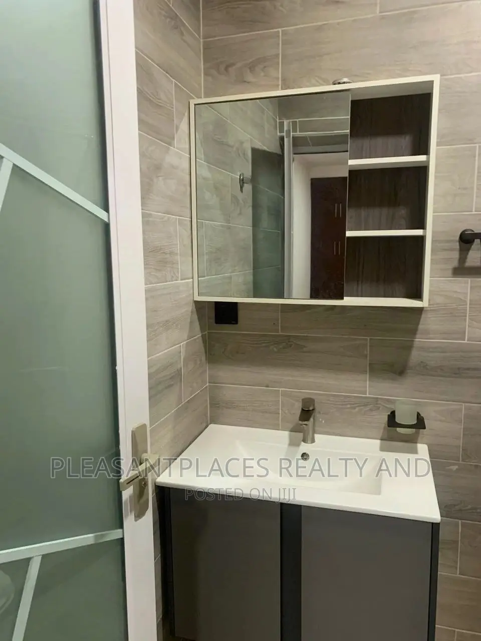 Furnished 3bdrm House in Pleasantplaces, Spintex for sale