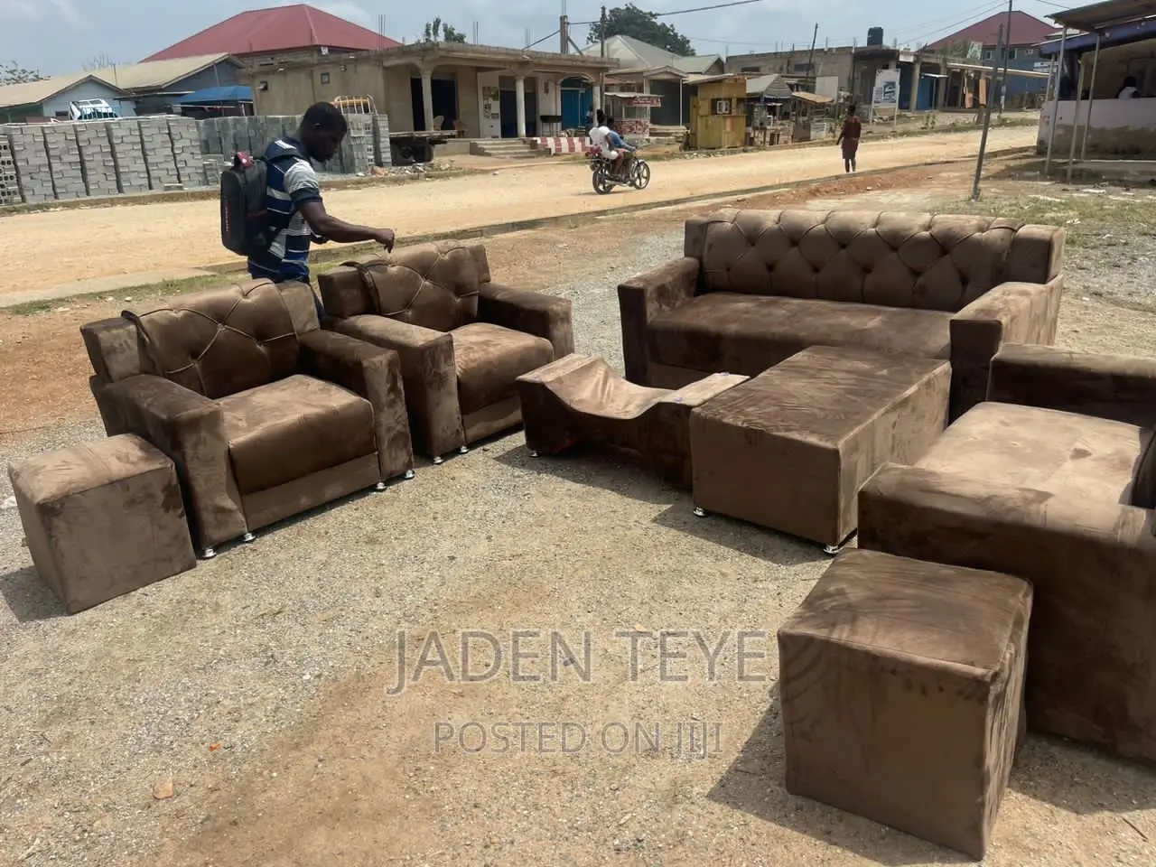 Brown Comfort Set Sofa