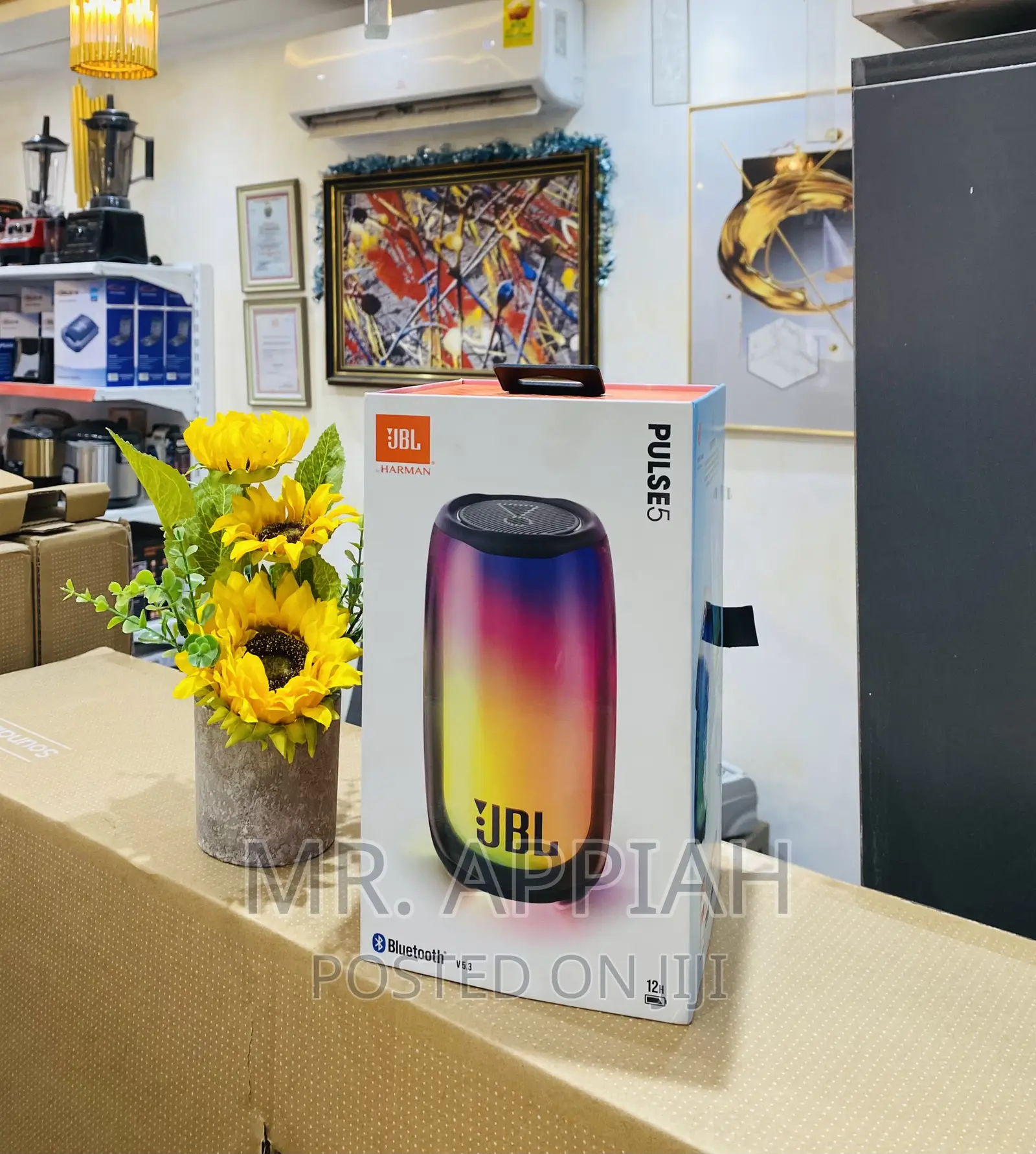 Energy Sufficient JBL Pulse 5 Rechargeable Speaker,Black.