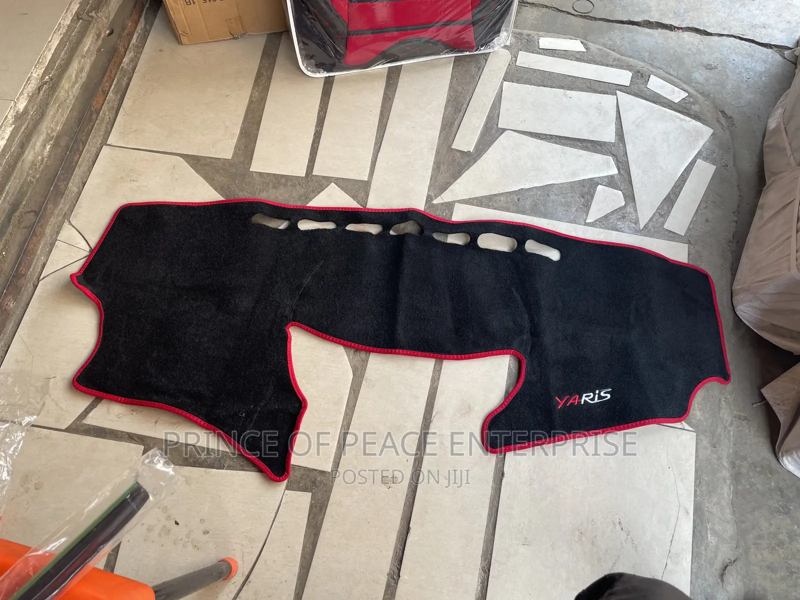 Toyota Yaris Long Boot Dashboard Cover