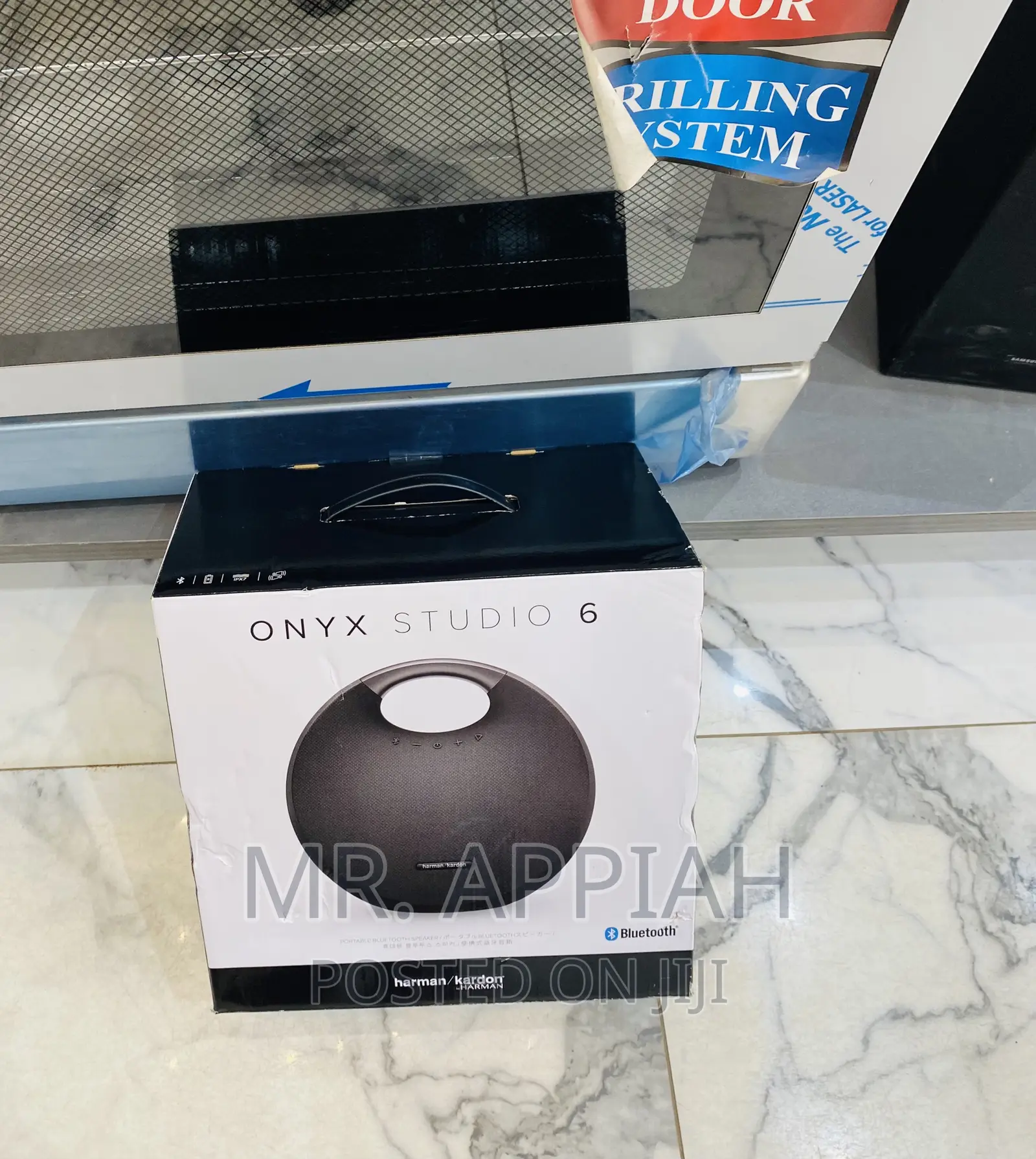 Durable and Affordable Onyx Studio 6 Rechargeable Speaker.