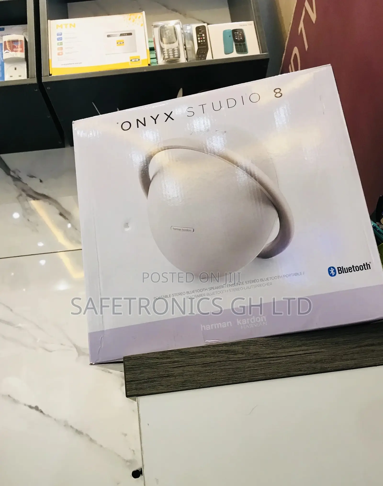 Harman Kardon Onyx Studio 8 Bluetooth Wireless Gold Speaker