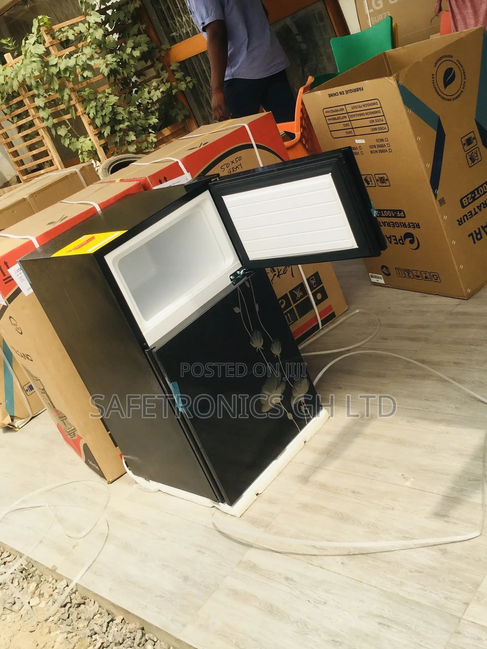 Glass Pearl Doubledoor Topfreezer PF-10T Black Fridge