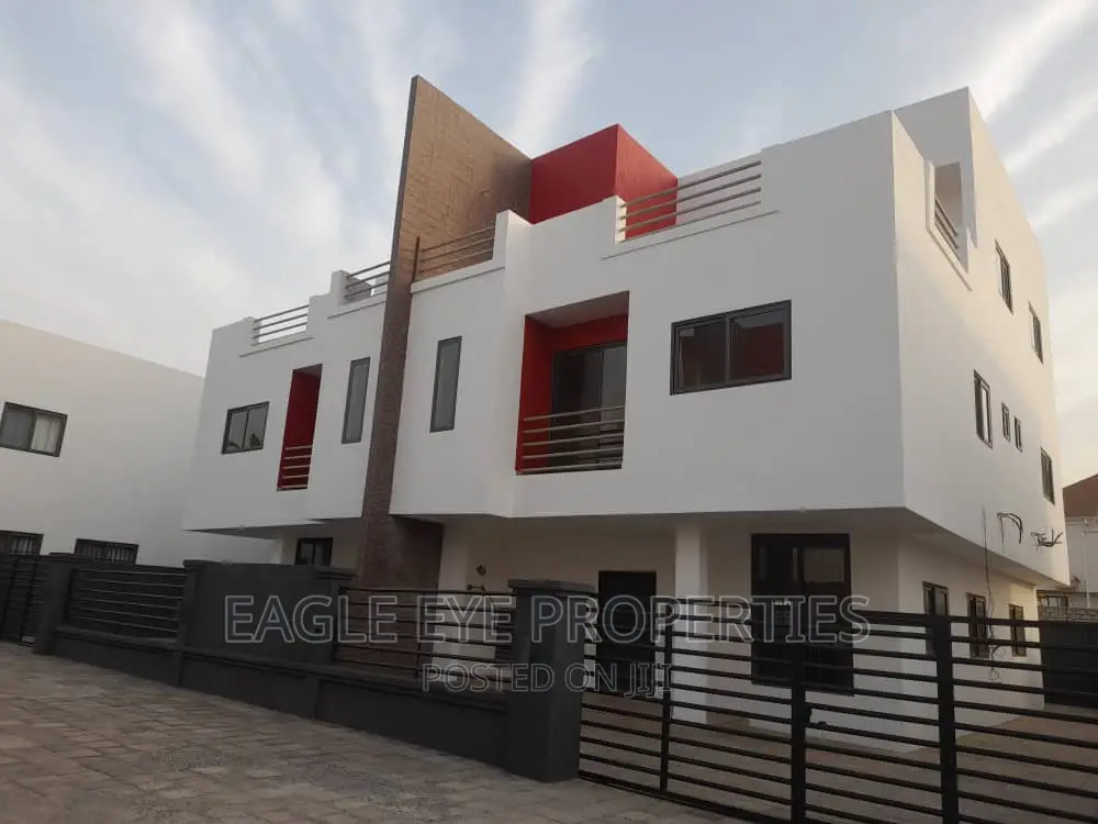 4bdrm House in Oyarifa for sale