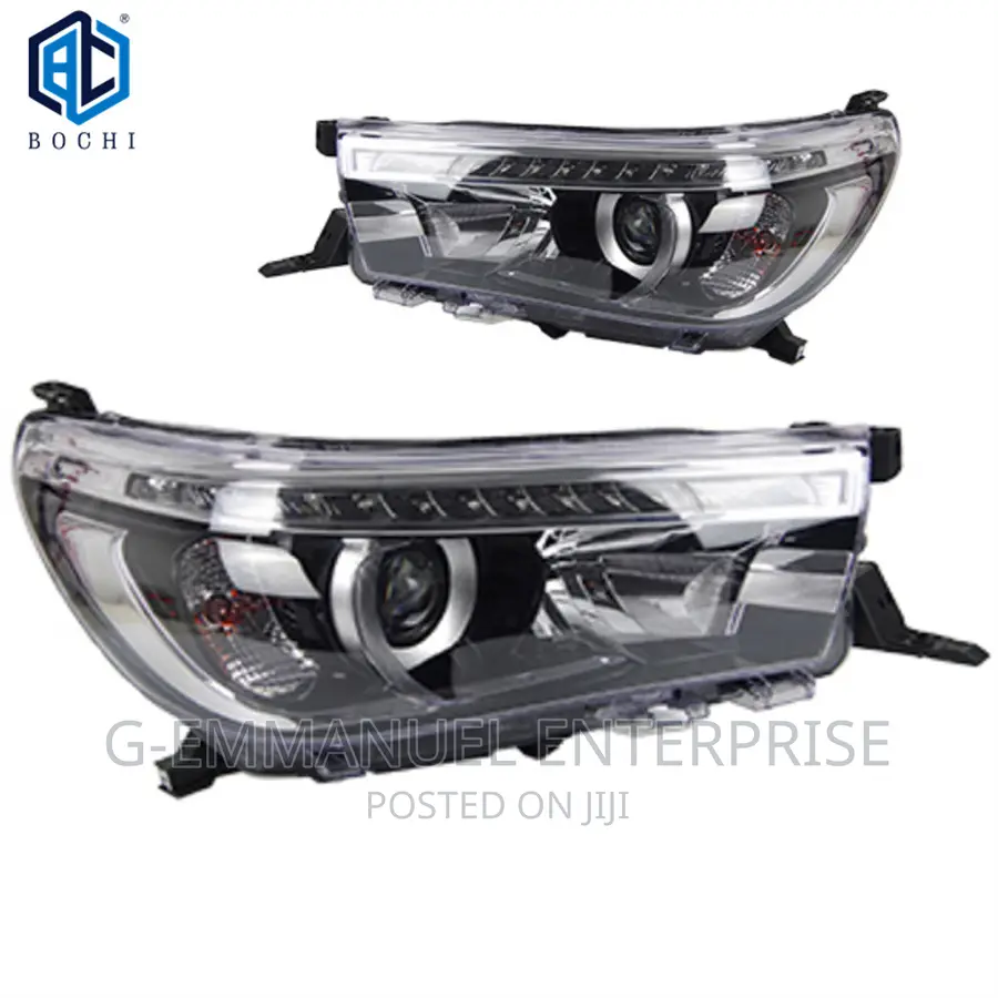 TOYOTA Hilux 2016 Head Light Depo Japan. Original.