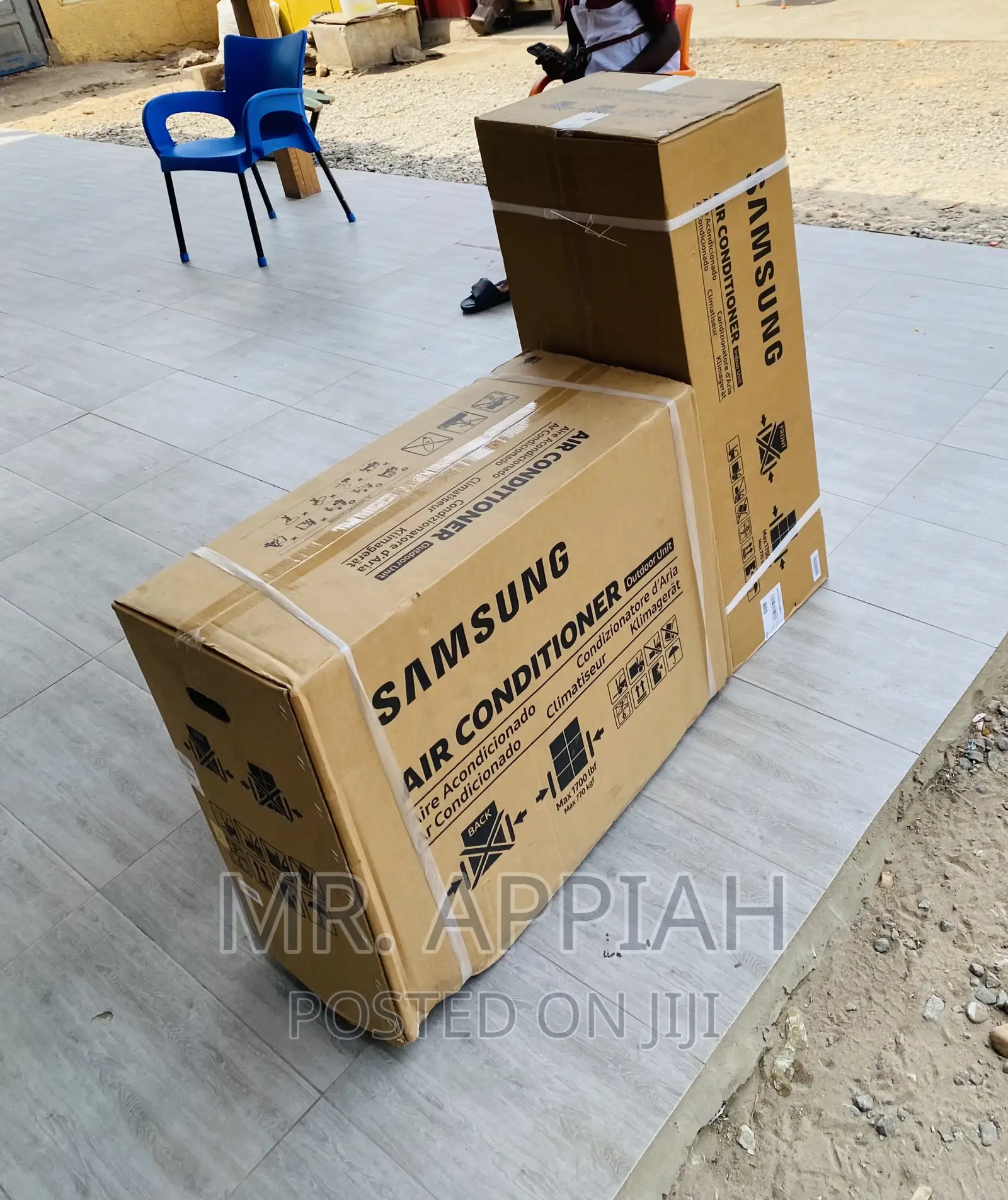 Classic Samsung 2.5hp Split Type Air Conditioner,White.