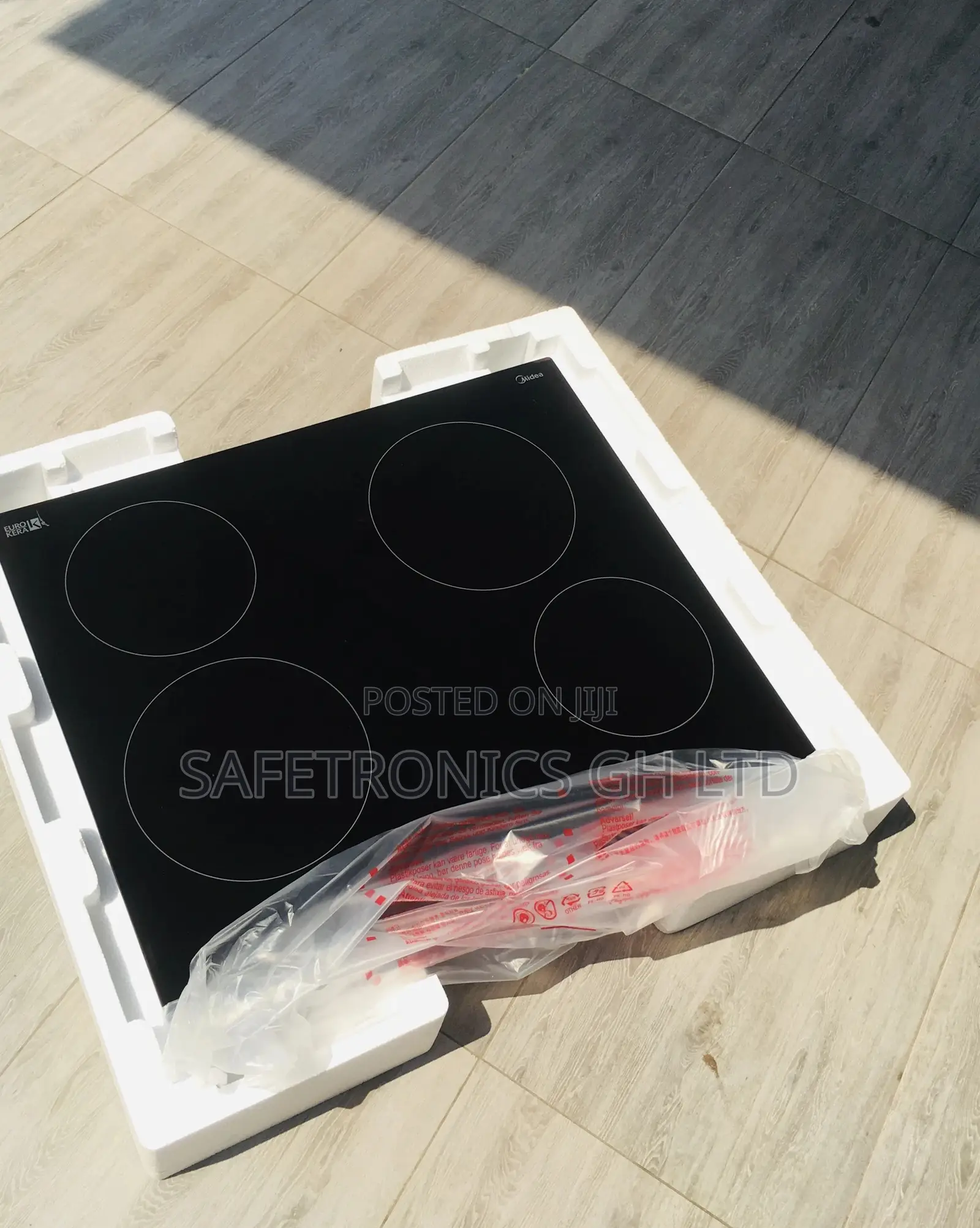 Reliable Midea 4 Hobs Glass Black Range Cooker Electric