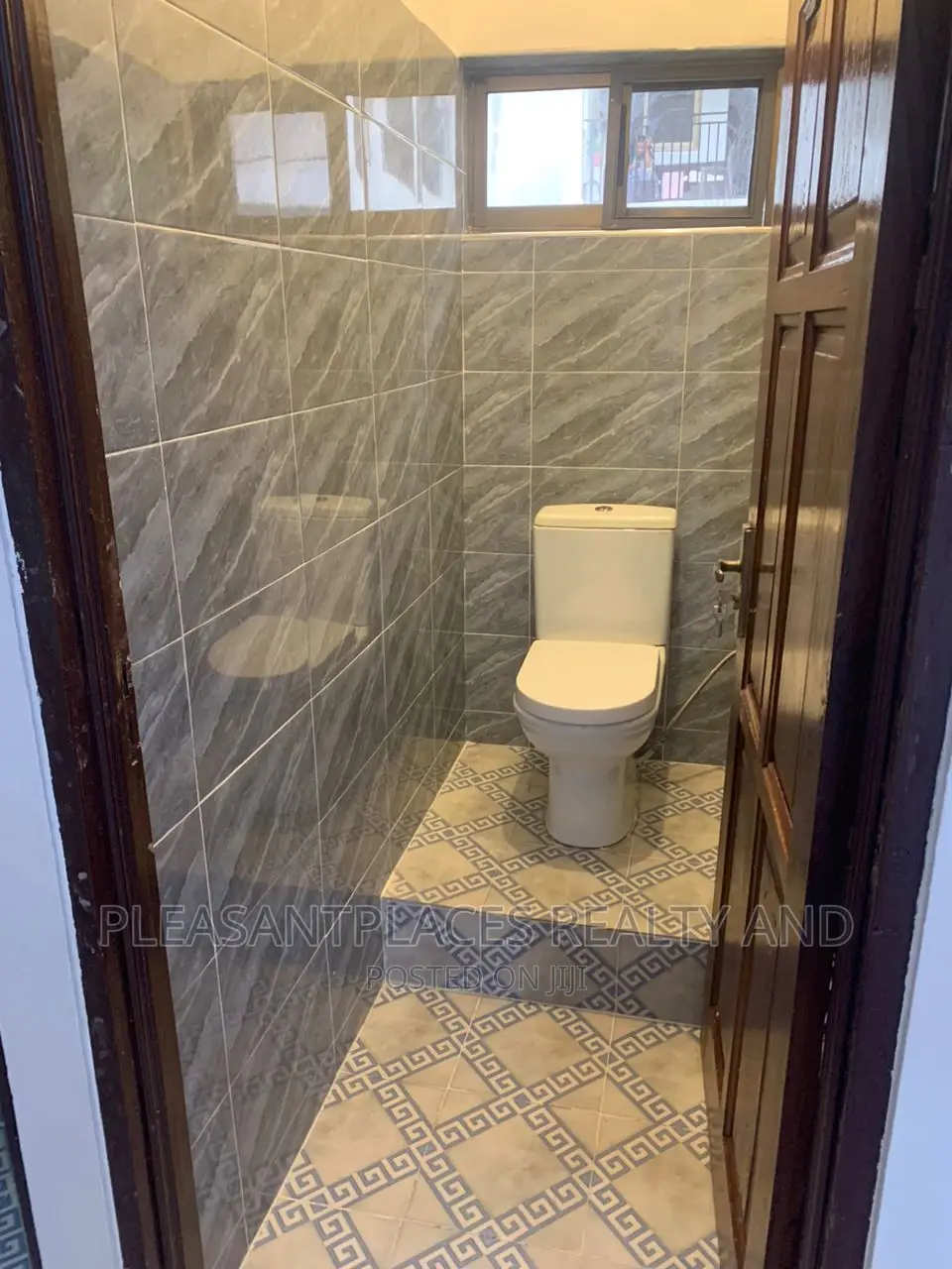 2bdrm Apartment in Pleasantplaces, Dzorwulu for rent