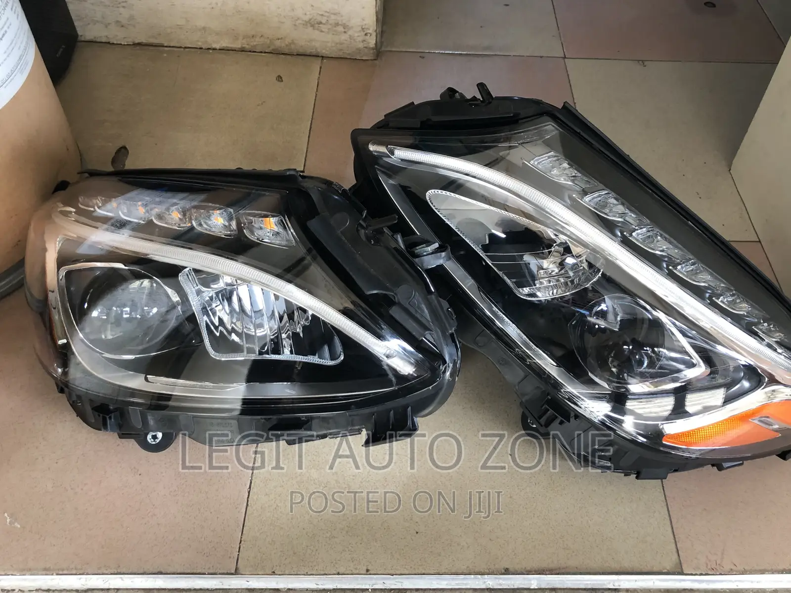 Mercedes Benz C300 Headlight