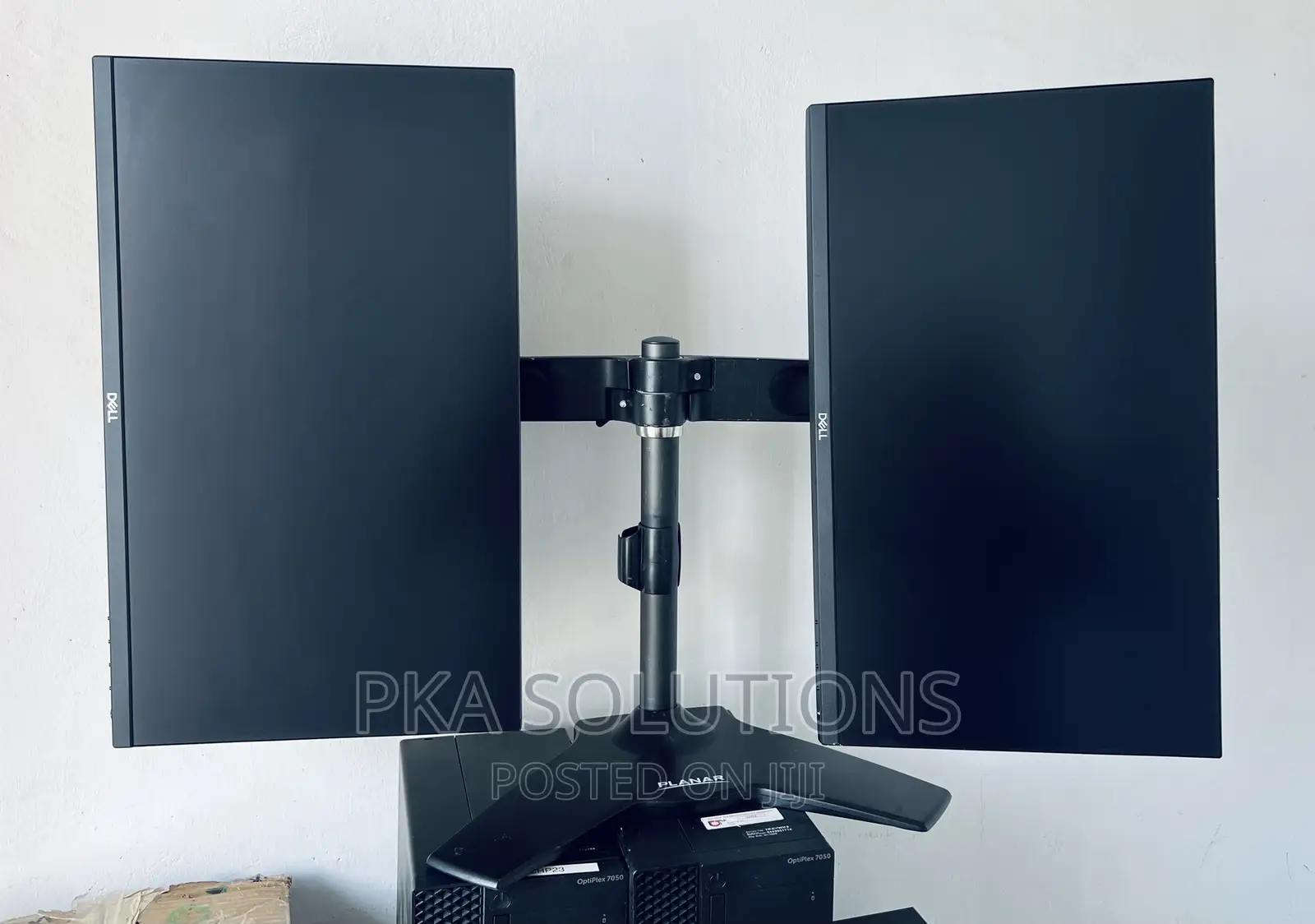 Dual 23 Inches Edgeless Monitor