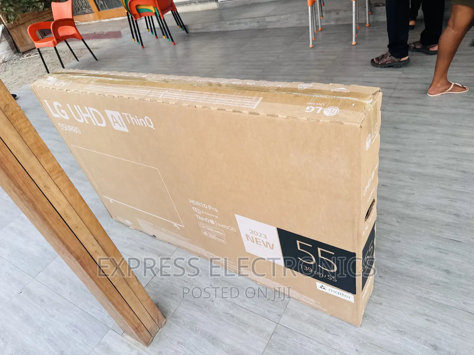 Neatly Sealed in Box UHD Smart 55”UR800 Tv 