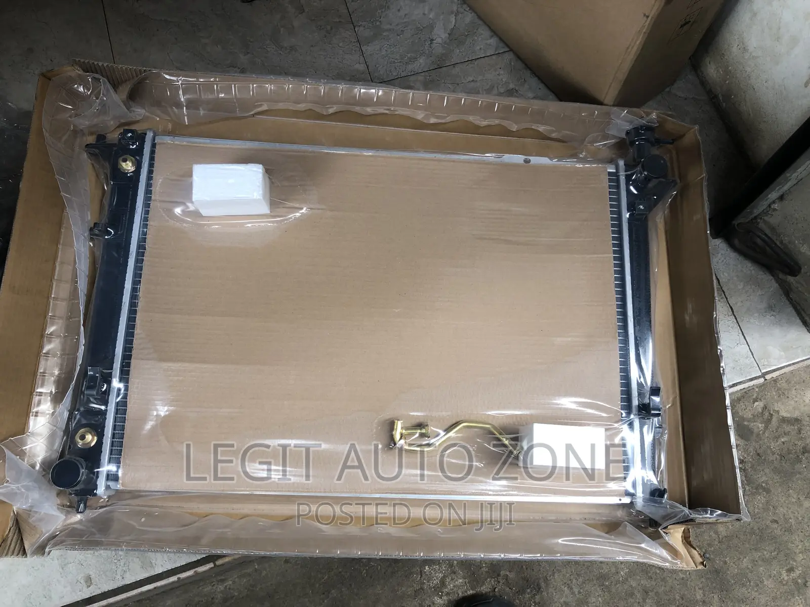 Hyundai Santafe 2012-2013 Radiator Tank
