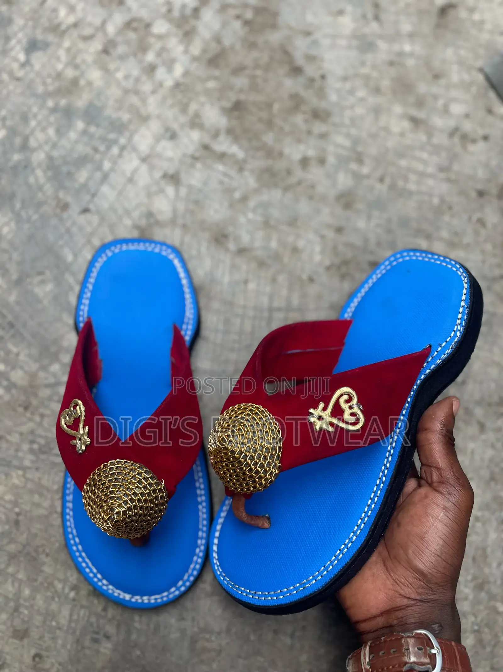 Red Suede With Blue Inner Ahenema/Chawchaw