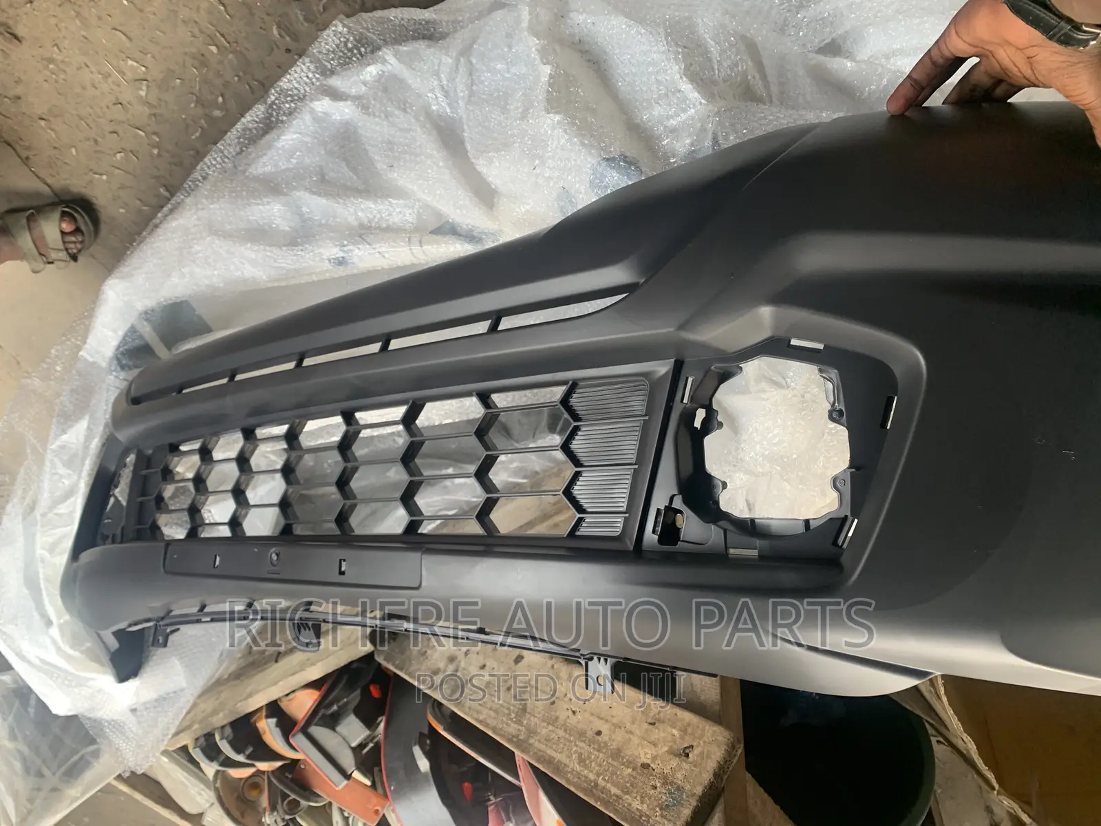 L200 2014/2015/2016 Front Bumper