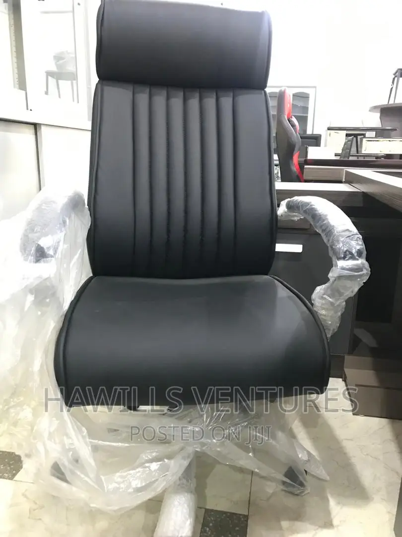 High Quality Swivel Chair