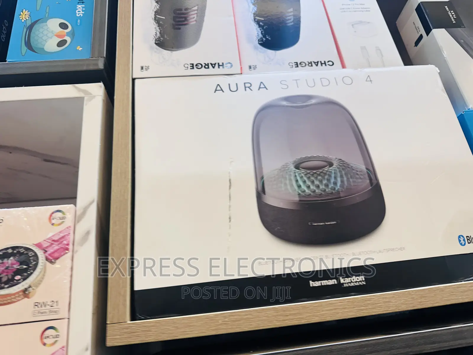 Powerful New Bluetooth Speaker Aura Studio 4