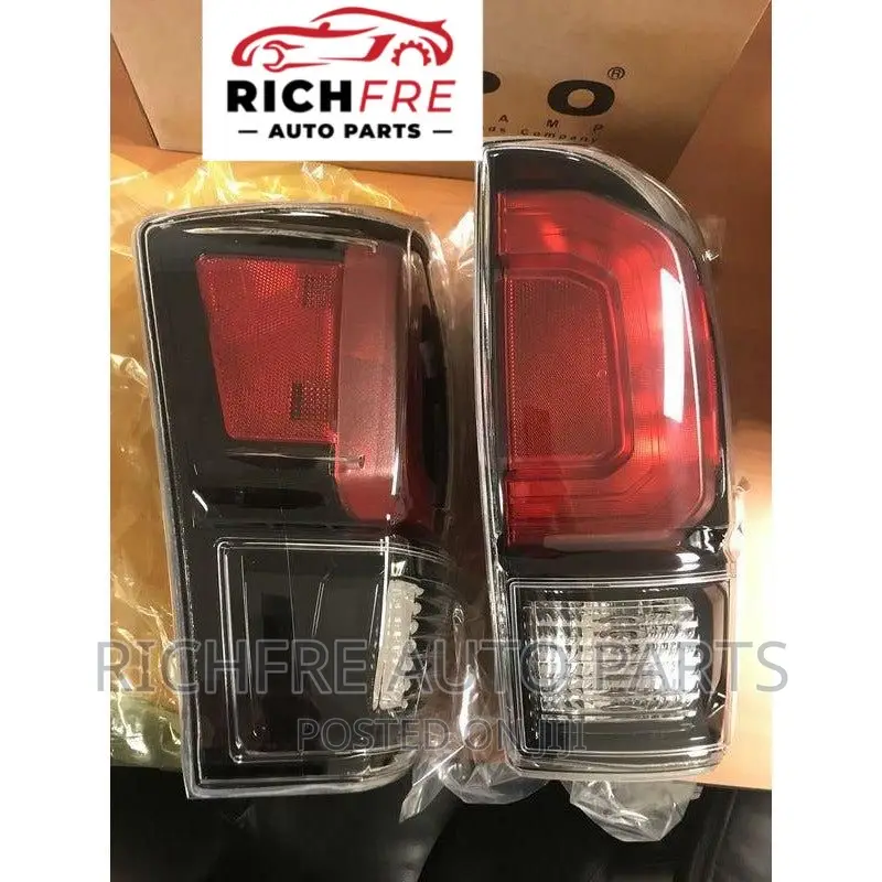Toyota Tacoma 2016 2017 2018 2019 2020 2021 Taillight