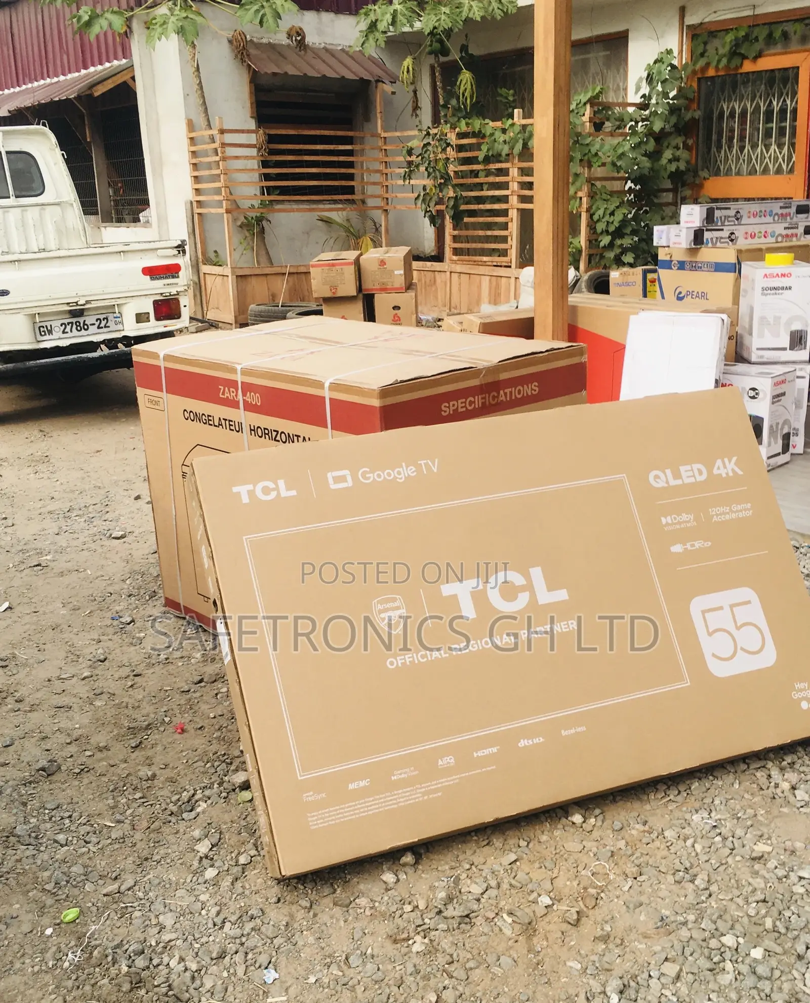 Glossy Black Electric TCL C635 Qled Smart 55 Inches Tv