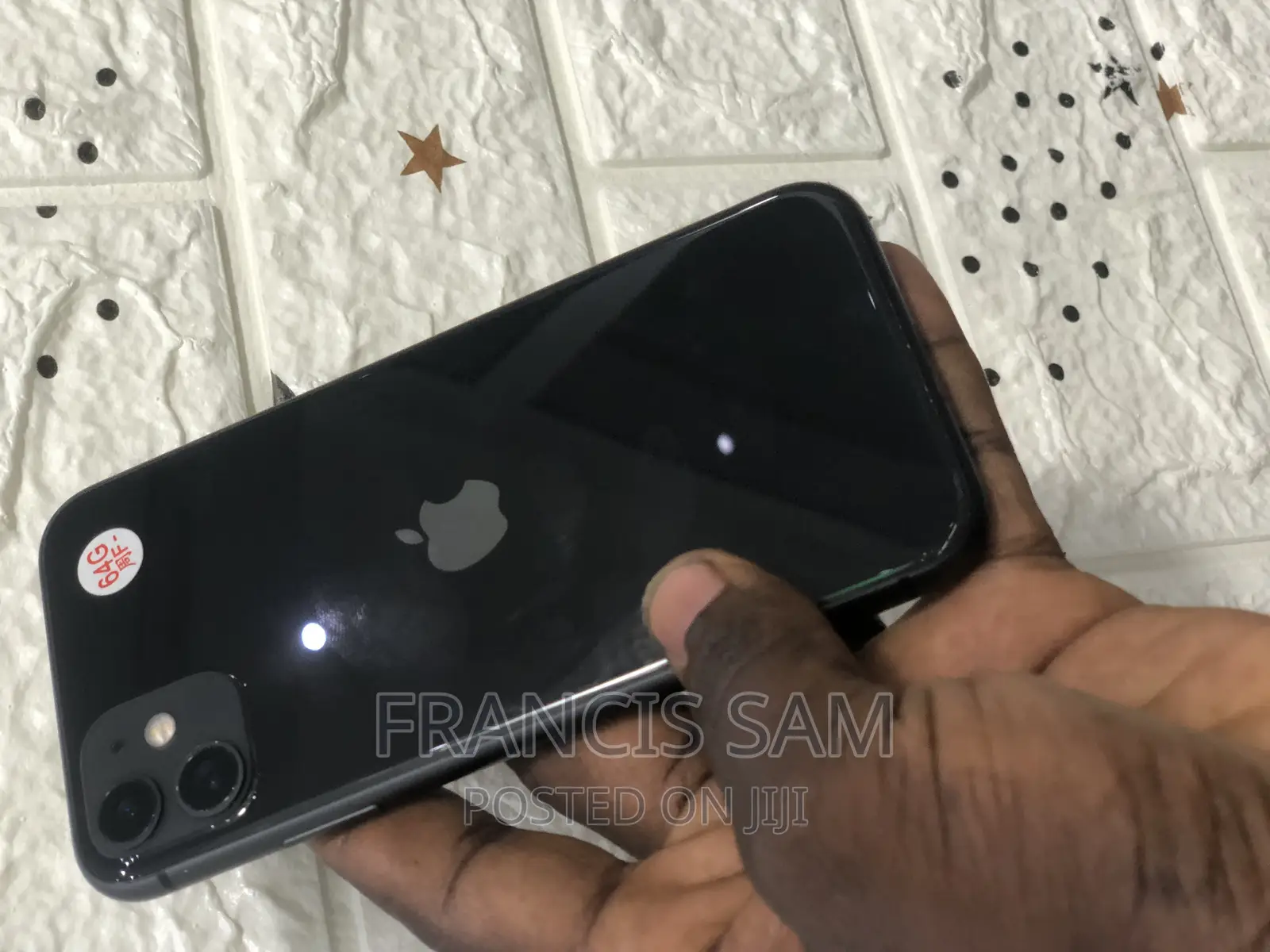 New Apple iPhone 11 64 GB Black