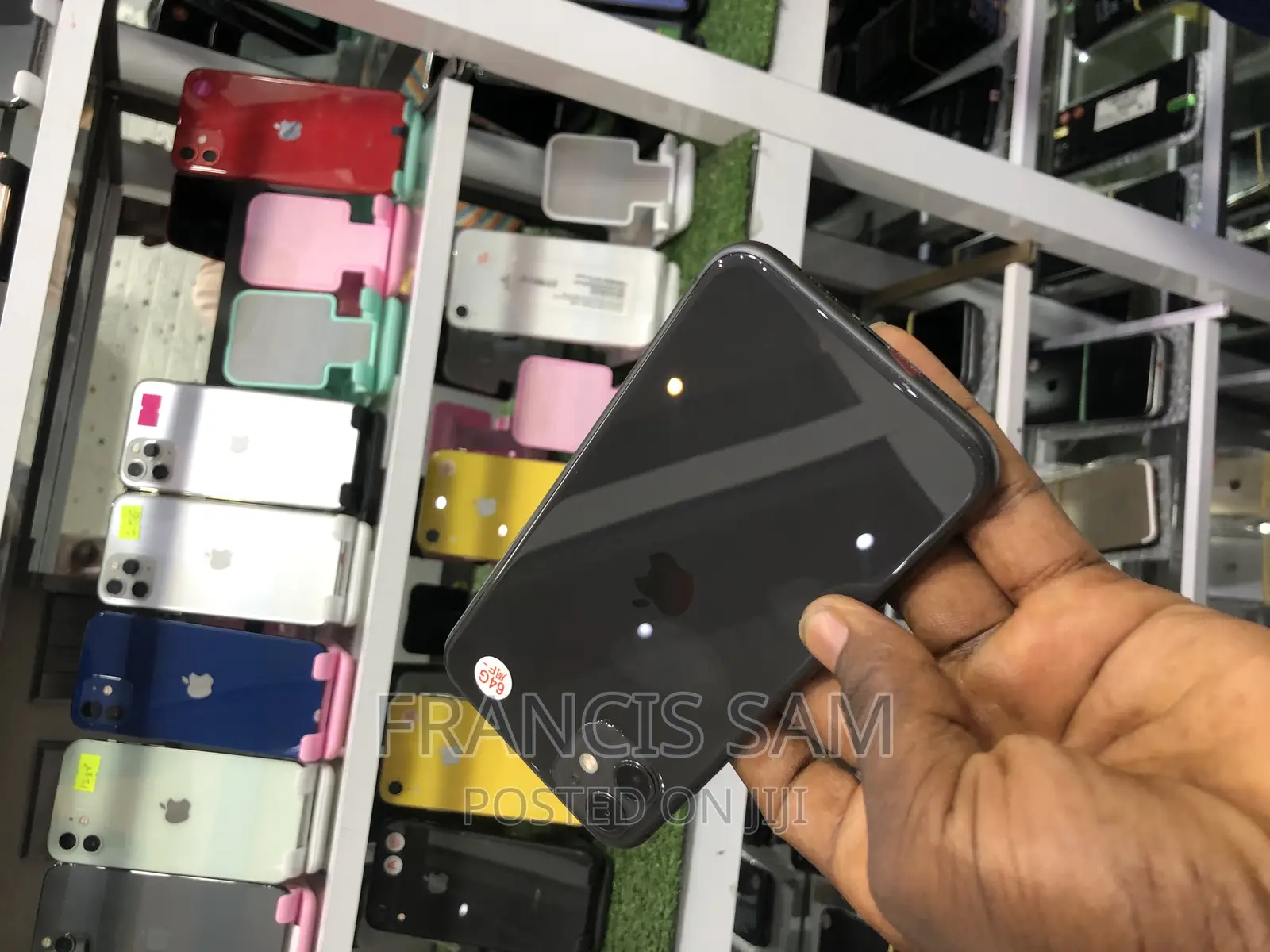 New Apple iPhone 11 64 GB Black