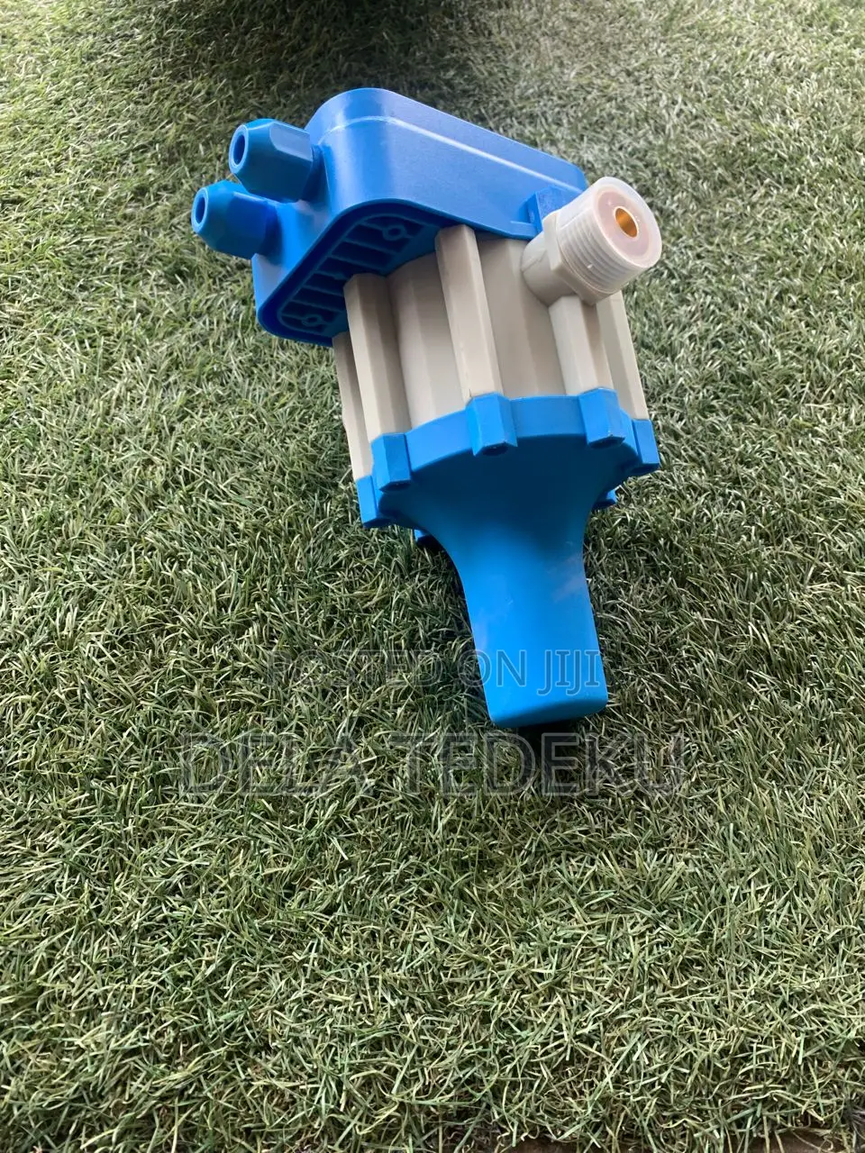 Booster, Water Flow Device, Easy Press / at Caprice Bus Stop