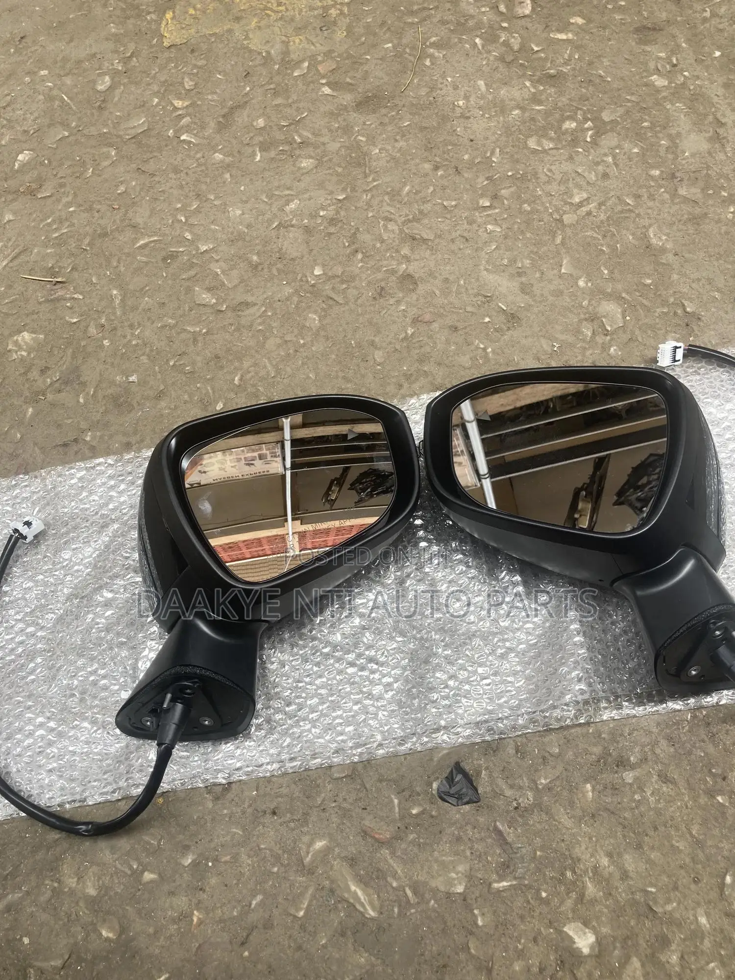 Outlander 2022 Side Mirror