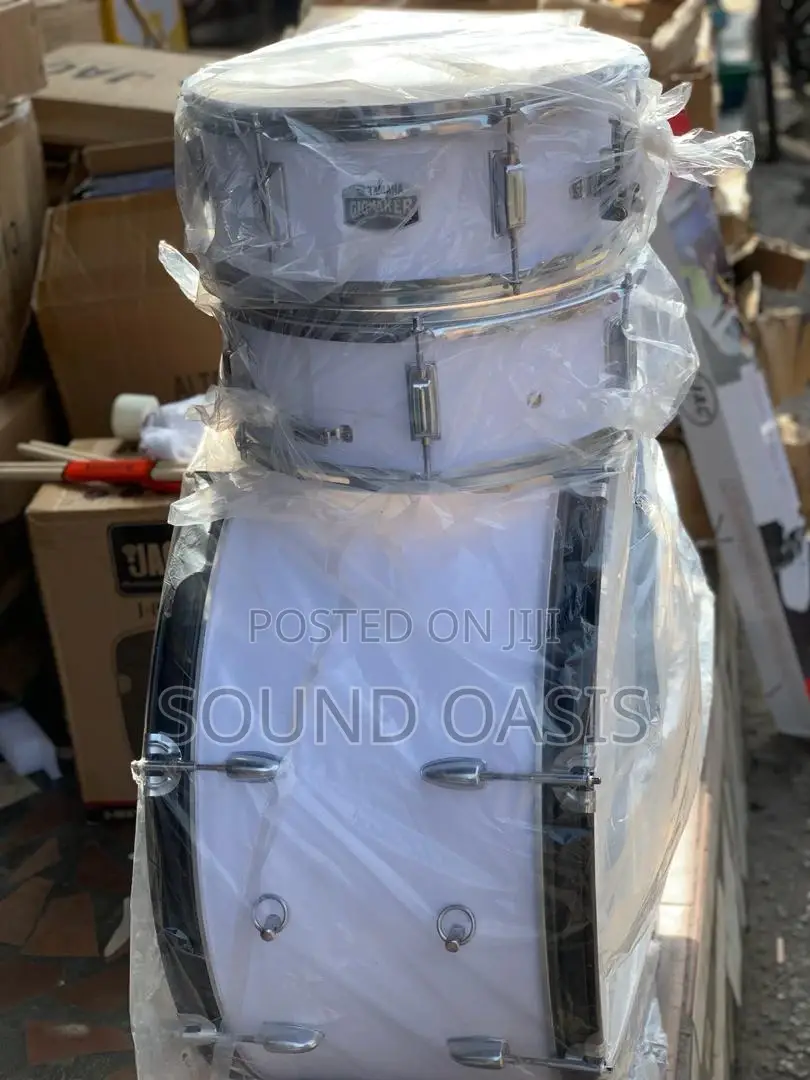 Yamaha 3set Parade/Marching Drumset With Accessories (White)