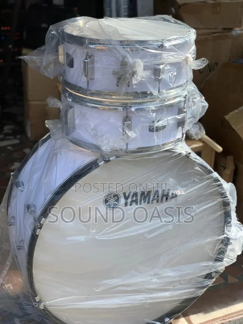 Yamaha 3set Parade/Marching Drumset With Accessories (White)